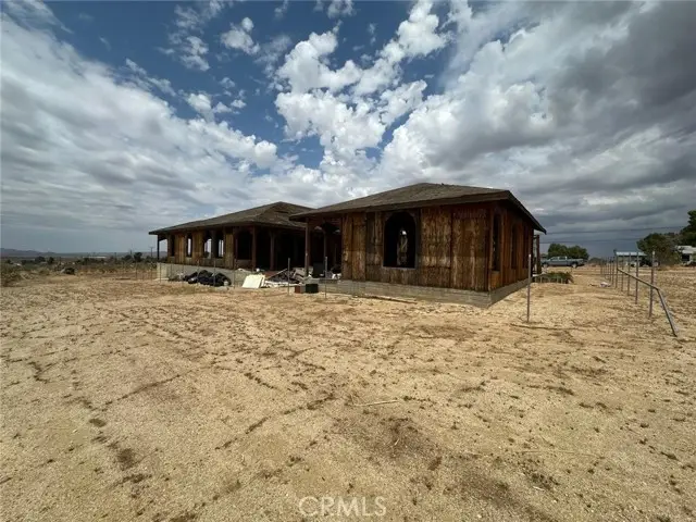 33553 Longview Road, Pearblossom, CA 93553 - Image #2