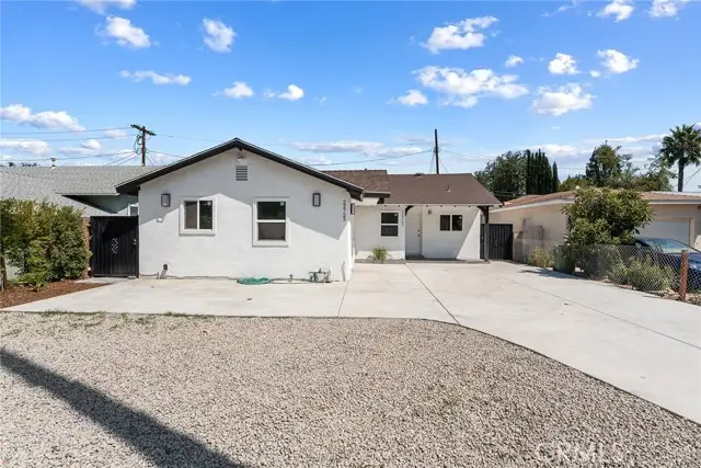 22723 Leonora Drive, Woodland Hills, CA 91367 - Image #2