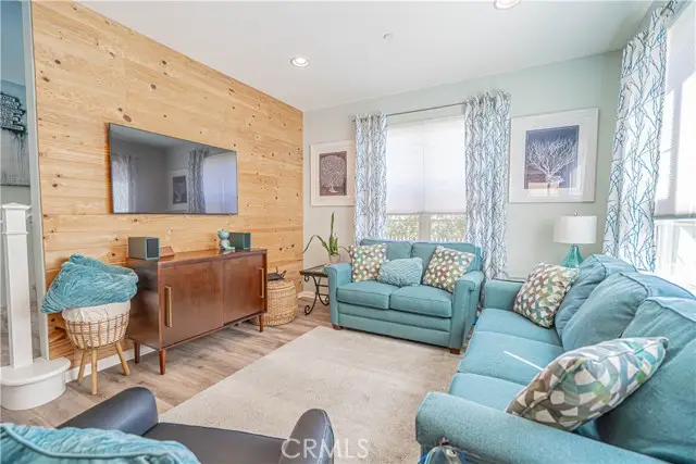 22027 Propello Drive, Santa Clarita, CA 91350 - Image #3