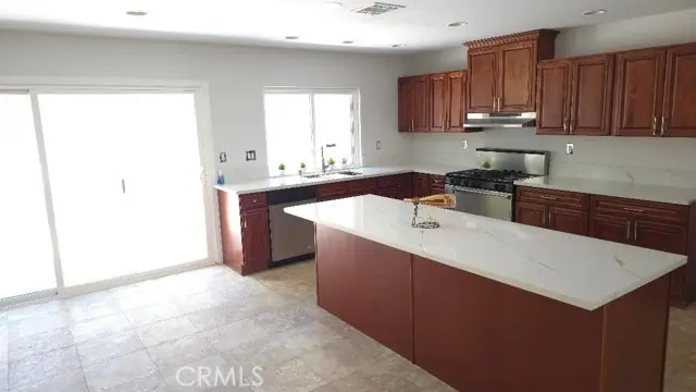 22127 Halsted Street, Chatsworth, CA 91311 - Image #2