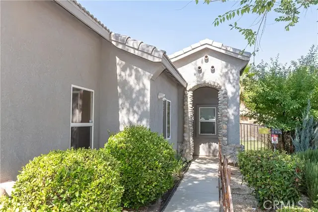 43963 Glenraven Road, Lancaster, CA 93535 - Image #2