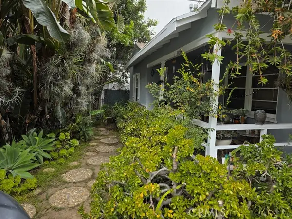 14153 Tiara Street, Van Nuys (los Angeles), CA 91401