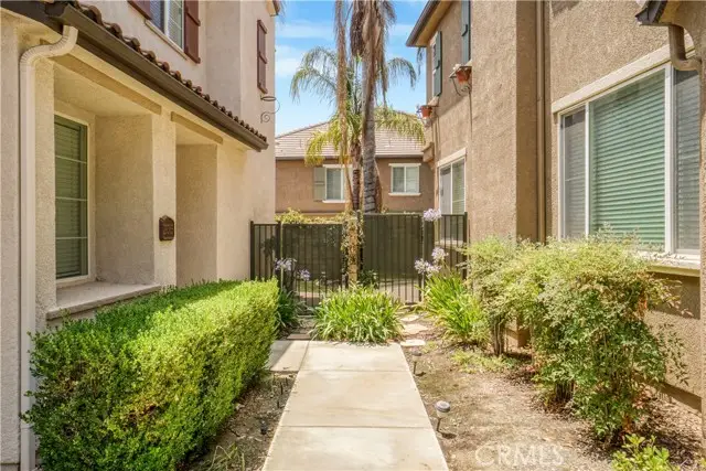 28365 Casselman Lane, Santa Clarita, CA 91350 - Image #2