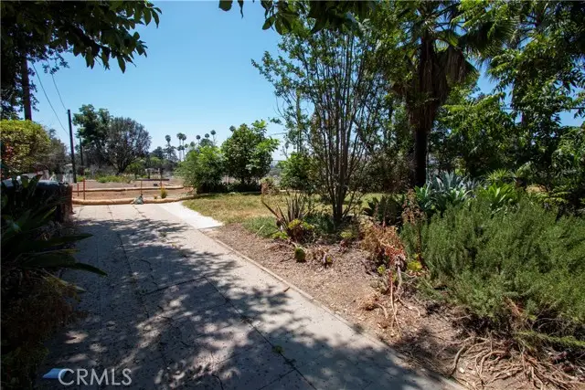 1152 E Mendocino Street, Altadena, CA 91001 - Image #3