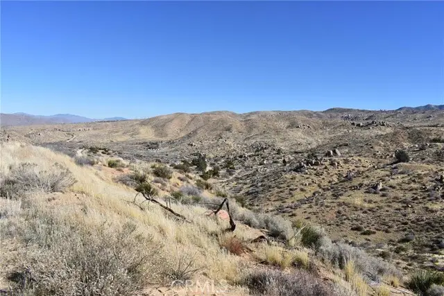 1 Andes Court, Apple Valley, CA 92308 - #3