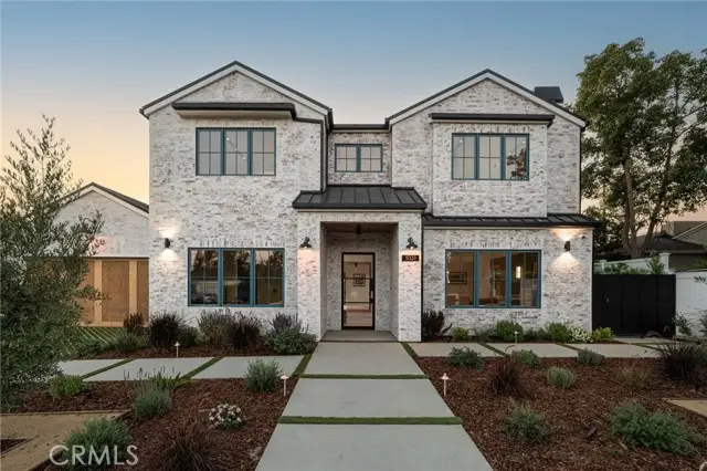 5131 Strohm Avenue, North Hollywood, CA 91601 - Image #2