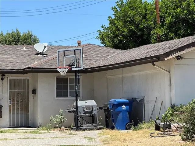 18711 Knapp Street, Northridge, CA 91324 - Image #2