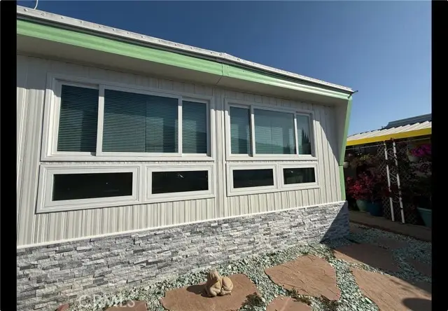 7800 Balboa Blvd # 11, Van Nuys, CA 91407 - Image #1