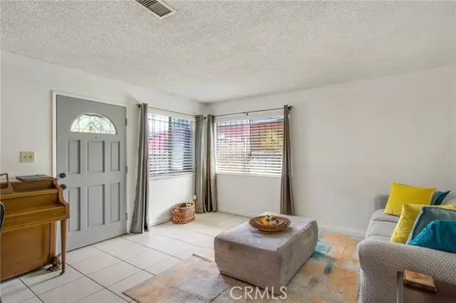 1008 E 51st Street, Los Angeles, CA 90011 - Image #3