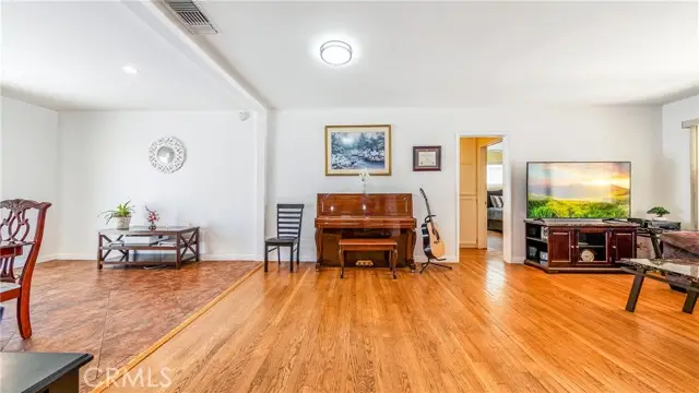 16053 Devonshire Street, San Fernando Valley, CA 91344 - Image #3