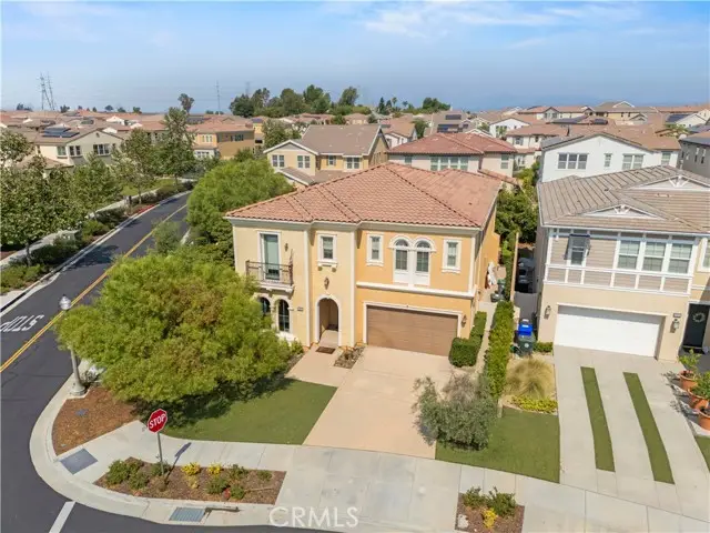 27667 Camellia Drive, Santa Clarita, CA 91350 - Image #2
