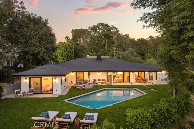 4041 Sapphire Drive, Encino, CA 91436 - Image #2