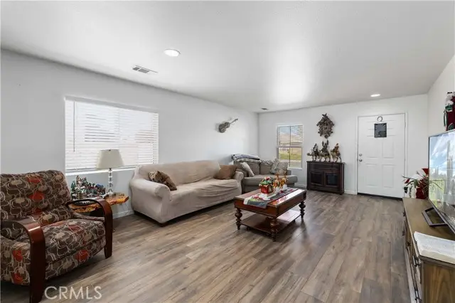 1810 E Jenner Street, Lancaster, CA 93535 - Image #3