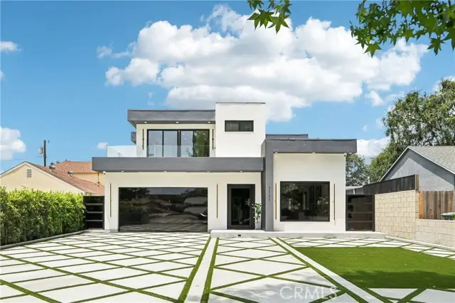 2227 N Lamer Street, Burbank, CA 91504 - Image #2