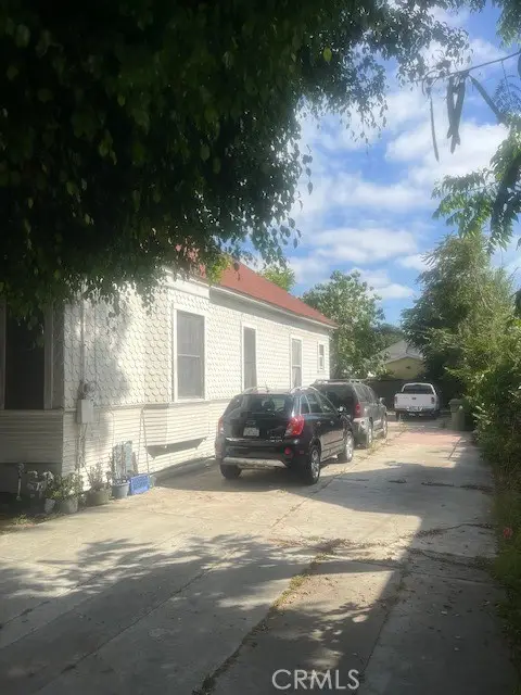 455 E 28th Street, Los Angeles, CA 90011