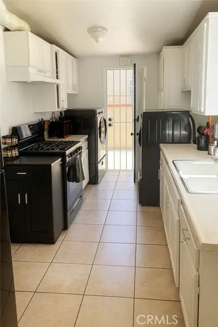 44129 Carolside Avenue, Lancaster, CA 93535 - Image #2