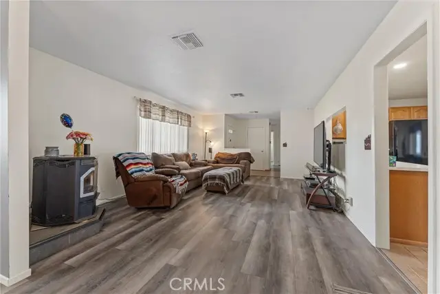 8155 W Avenue E, Lancaster, CA 93536 - Image #2