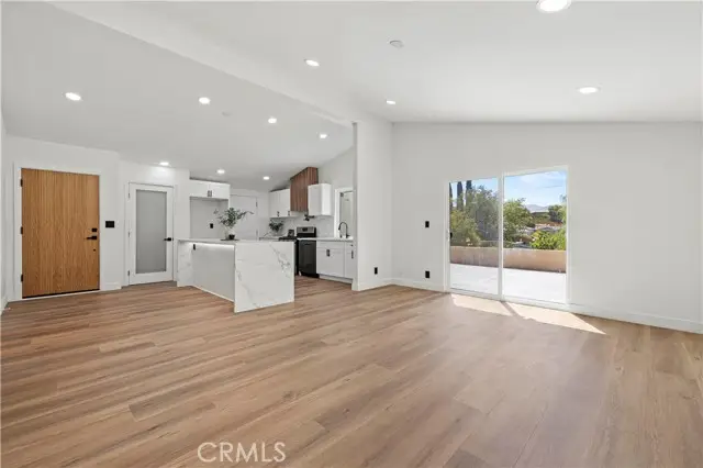 18718 Delight Street, Santa Clarita, CA 91351 - Image #3