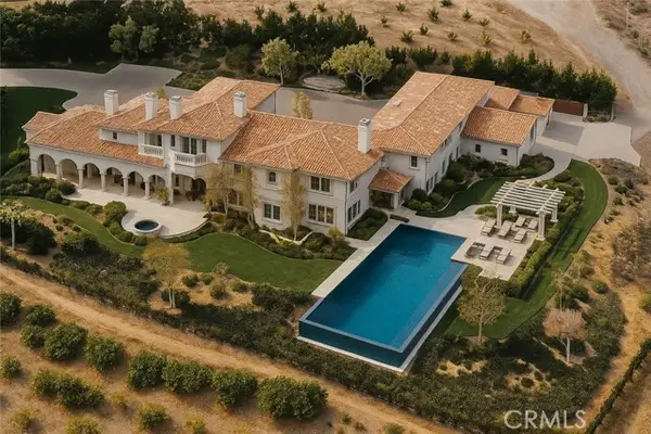 25 Encino Avenue, Camarillo, CA 93010