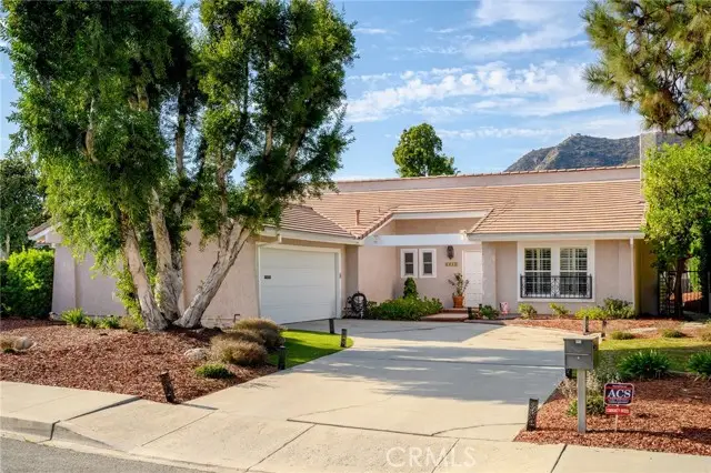 3015 Arrowhead Drive, Los Angeles, CA 90068 - Image #1