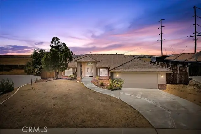 6000 Benbasset Place, Bakersfield, CA 93306 - Image #1