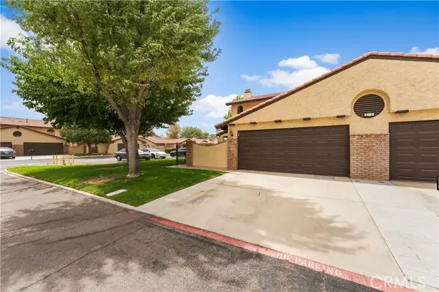43743 Alain Court, Lancaster, CA 93535 - Image #2