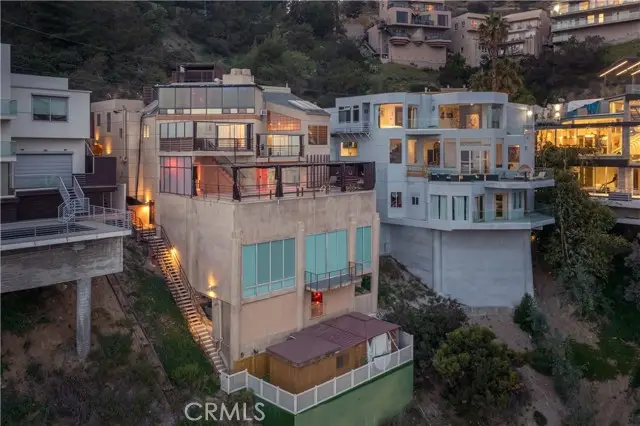 2189 Sunset Plaza Drive, Los Angeles, CA 90069 - Image #1