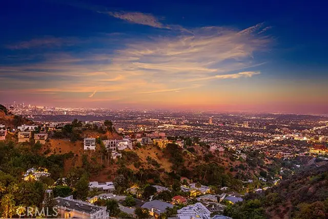 2189 Sunset Plaza Drive, Los Angeles, CA 90069 - Image #2