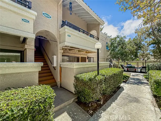 18802 Mandan Street #908, Santa Clarita, CA 91351 - Image #2