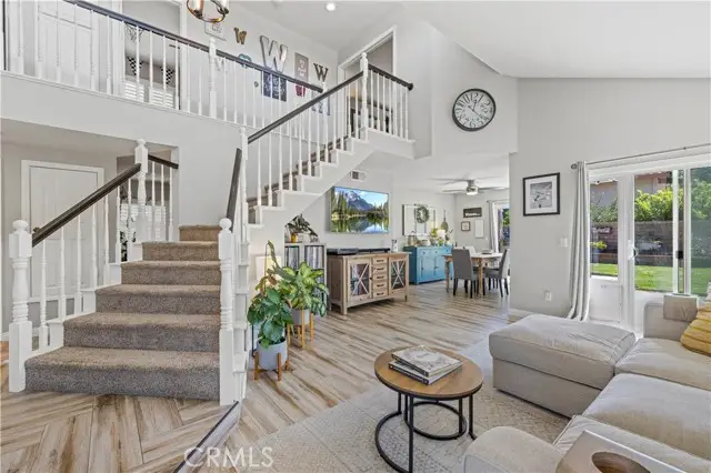 28050 Devon Lane, Santa Clarita, CA 91350 - Image #3