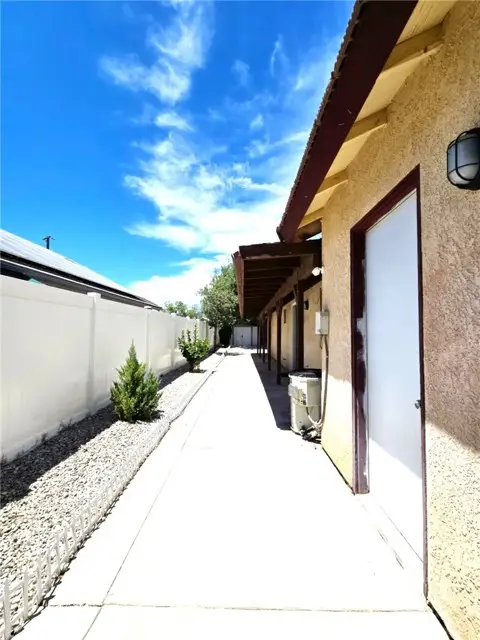 45521 13, Lancaster, CA 93534 - Image #2