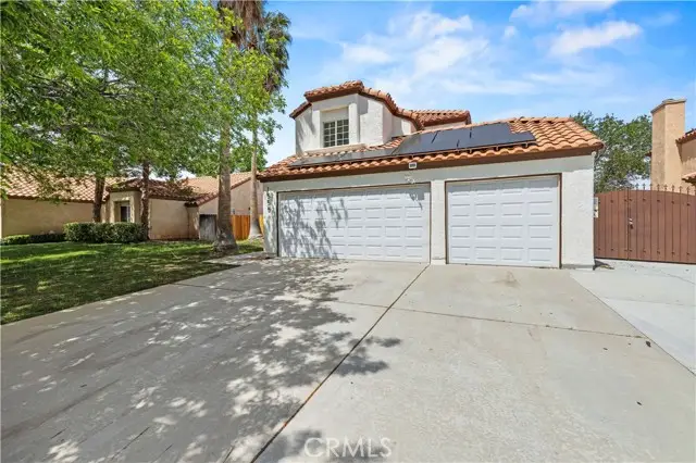 1555 Berkshire Dr., Palmdale, CA 93551 - Image #3
