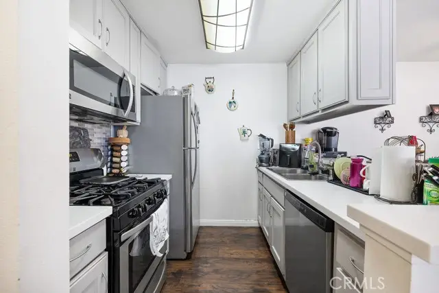 8601 International Avenue #265, Canoga Park, CA 91304 - Image #2