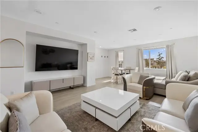 27579 Sanctuary Ct., Valencia, CA 91381 - #1