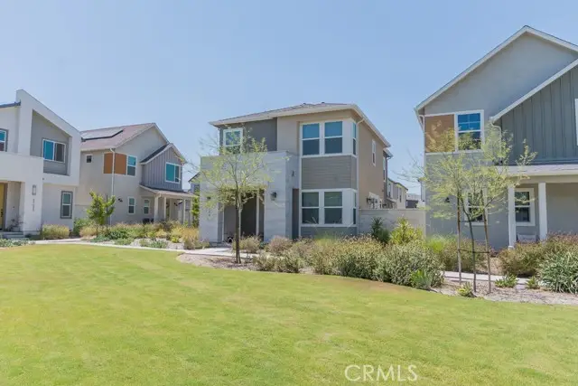 27474 Quiet View Place, Valencia, CA 91381 - Image #2