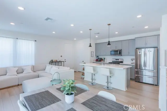 27474 Quiet View Place, Valencia, CA 91381 - Image #3