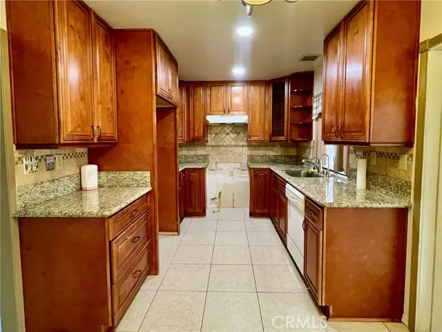 36961 Spanish Broom Dr,, Palmdale, CA 93550 - Image #2