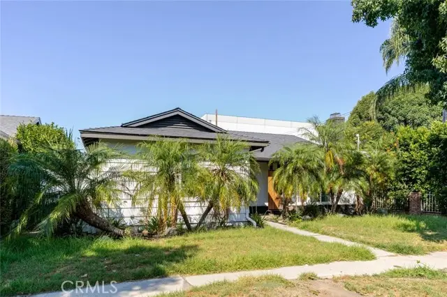 7459 Sylmar Avenue, Van Nuys, CA 91405 - Image #3