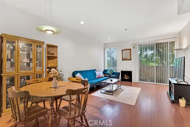 19350 Sherman Way #103, Reseda, CA 91335 - Image #3