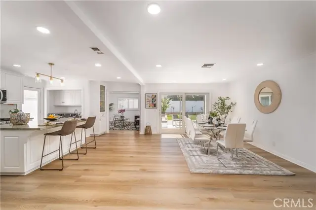 24244 Friar Street, Woodland Hills, CA 91367 - Image #2