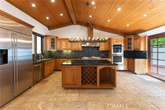 16350 Mandalay, Encino, CA 91436 - Image #2