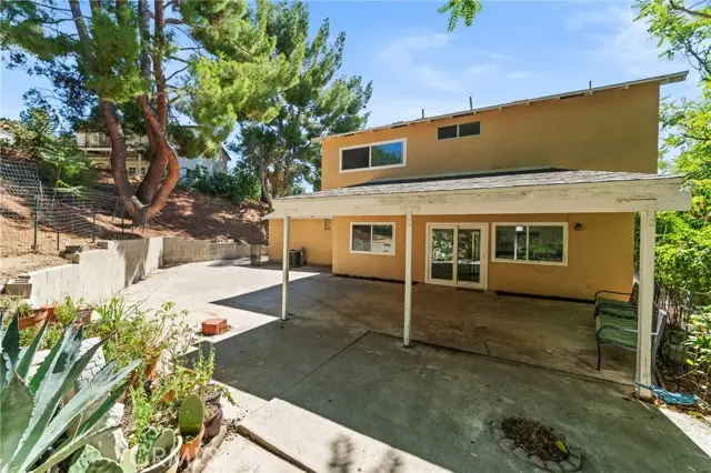 18829 Vicci, Santa Clarita, CA 91351 - Image #2