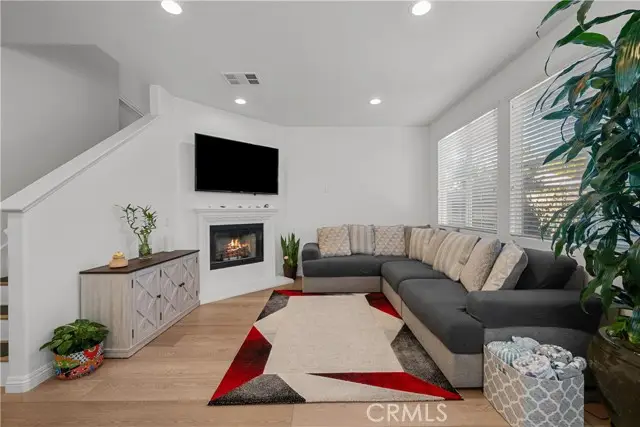 19415 Opal, Santa Clarita, CA 91350 - Image #2