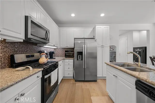 19415 Opal, Santa Clarita, CA 91350 - Image #3