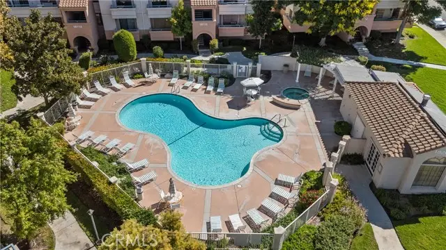 18117 Erik Court #413, Santa Clarita, CA 91387 - Image #3