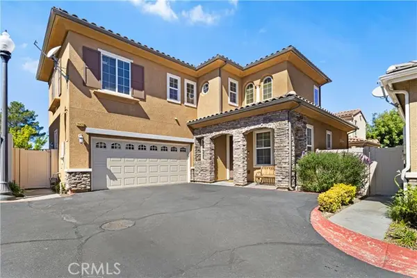 20425 Victory, Newhall (santa Clarita), CA 91350
