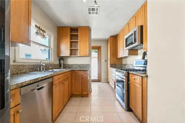 10728 Barman Avenue, Culver City, CA 90230 - Image #3