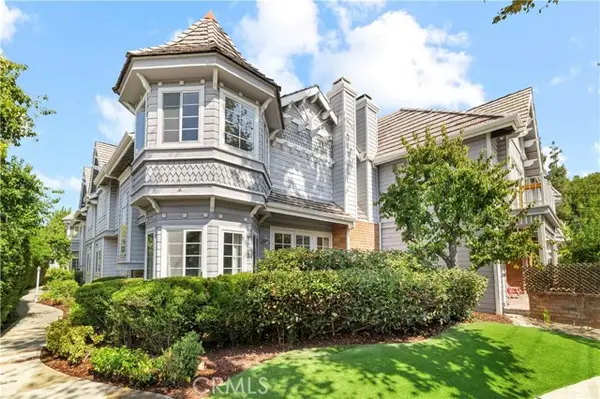 18135 Burbank Boulevard #3, Tarzana (los Angeles), CA 91356