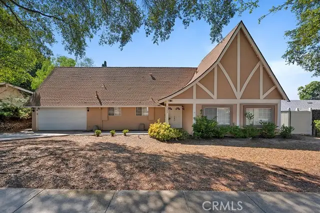 1322 E Avenida De Los Arboles, Thousand Oaks, CA 91360 - Image #1