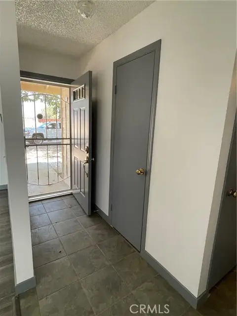 10416 Peach Avenue, California City, CA 93505 - Image #2
